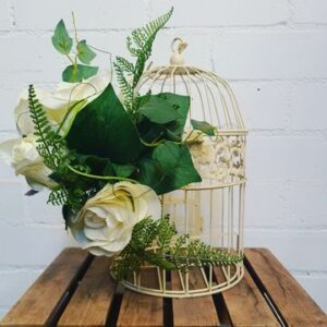 Birdcage - Cream Metal Round Small, White Flowers